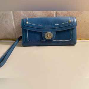 Coach Wristlet, Teal Turquoise, scuffs on the outside, inside perfect condition.